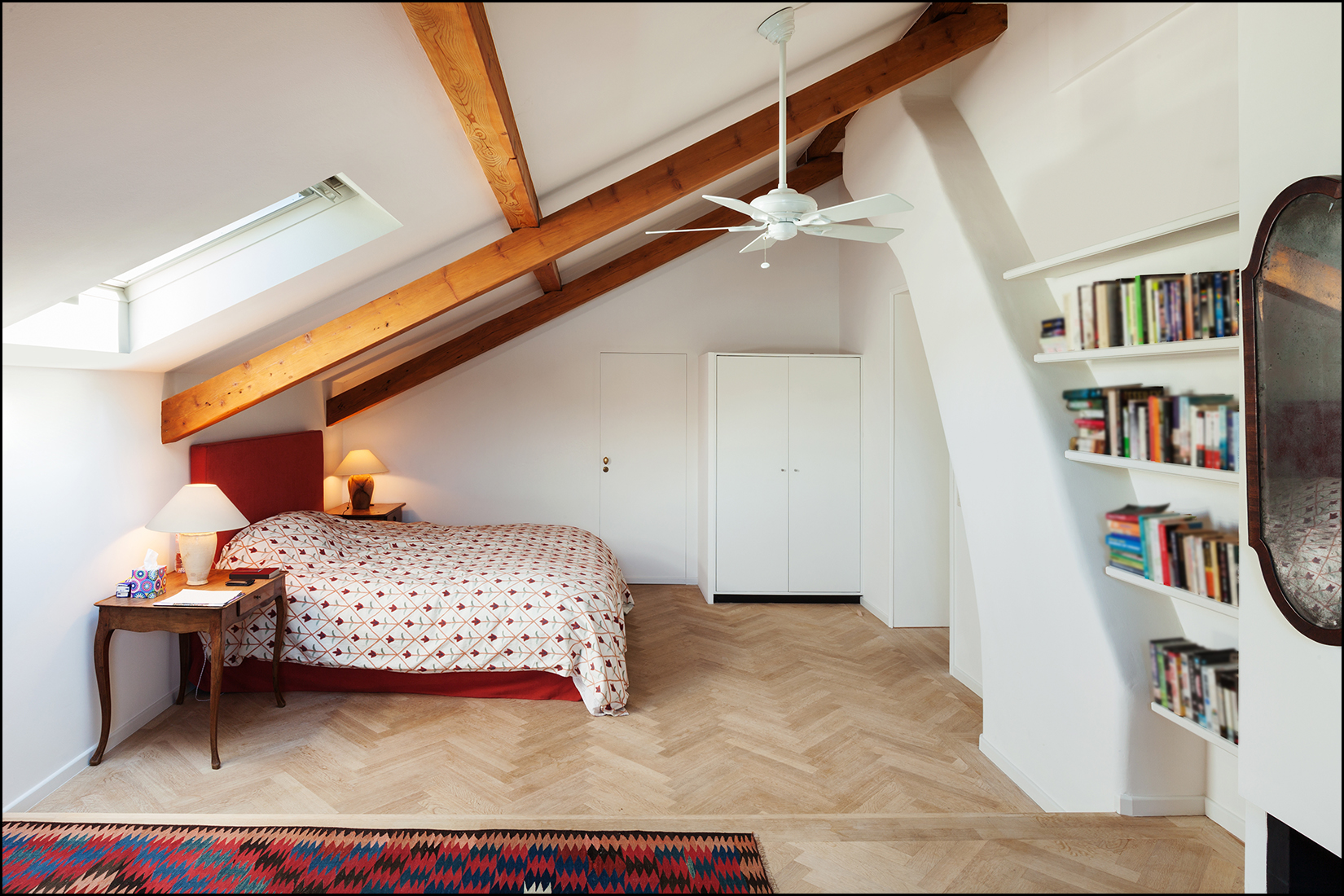 Bedroom? Bedroom?