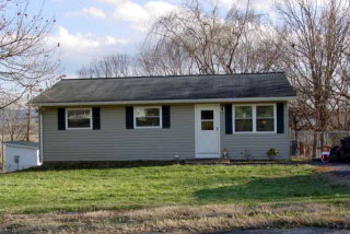 292 E. Riverside Drive, Timberville, Virginia 292 E. Riverside Drive, Timberville, Virginia